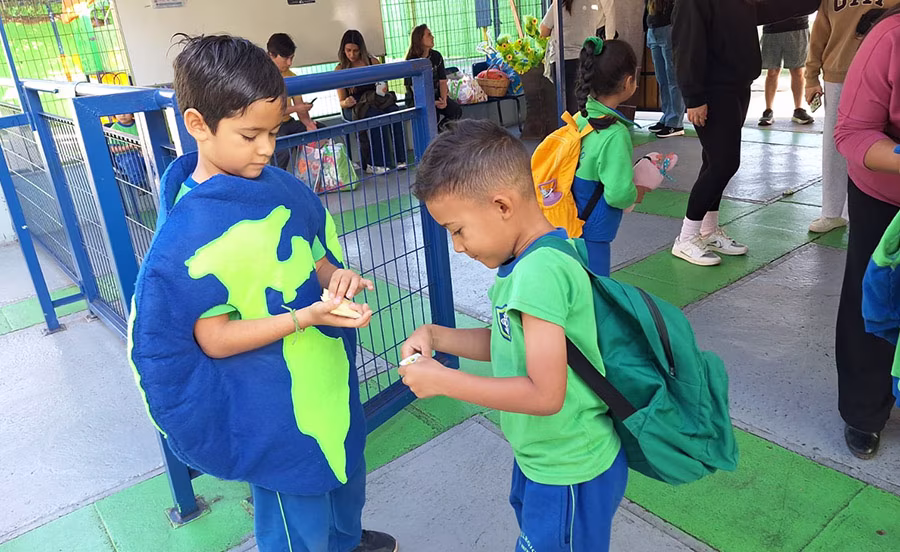 Día de la Tierra, academias de Forjadores Ambientales.