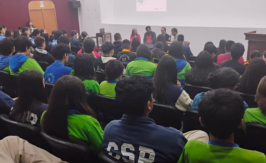 Lanzamiento del IV Concurso de Cortometrajes del Festival Futbol Cine.