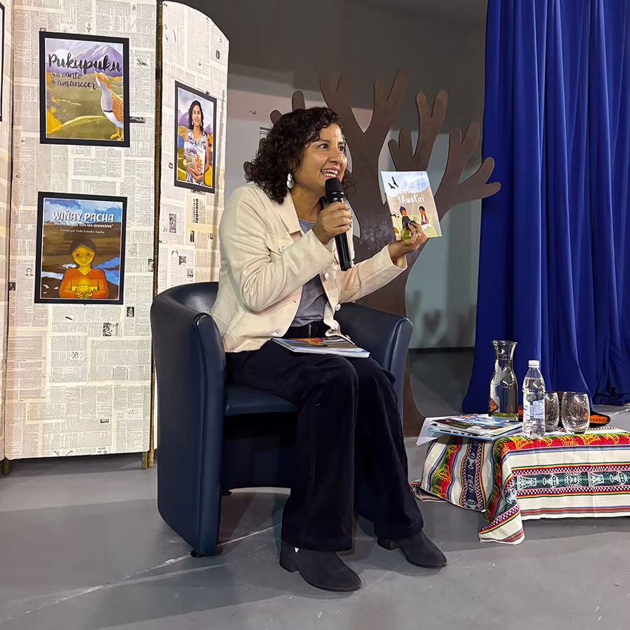 Visita de la escritora Nidia Faúndez